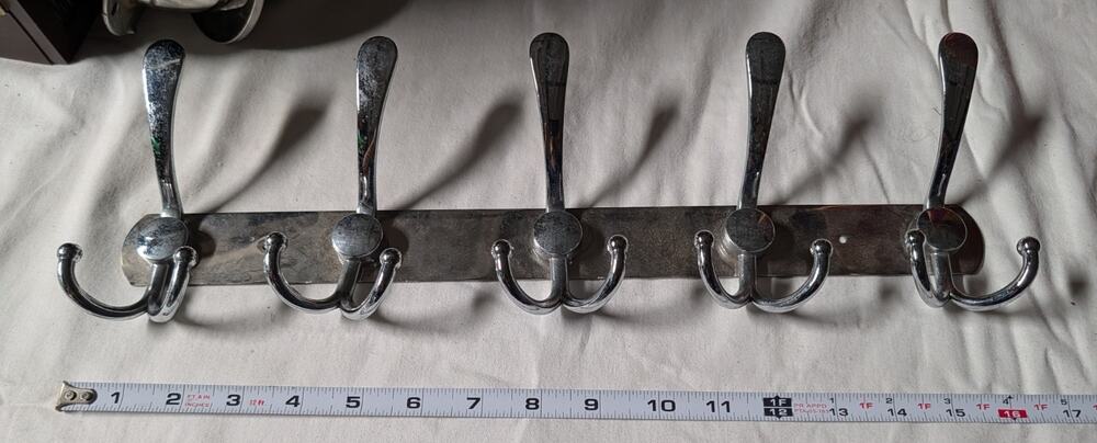Modern Hook Wall Mount 5 hook 16 in